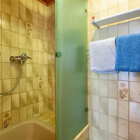 ゲストハウス Haus Am Buehl